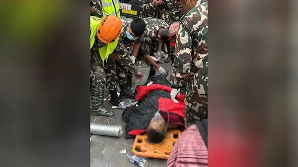 নেপালে জলবিদ্যুৎ কেন্দ্রের সুড়ঙ্গ থেকে ৯ দিন পর জীবিত উদ্ধার